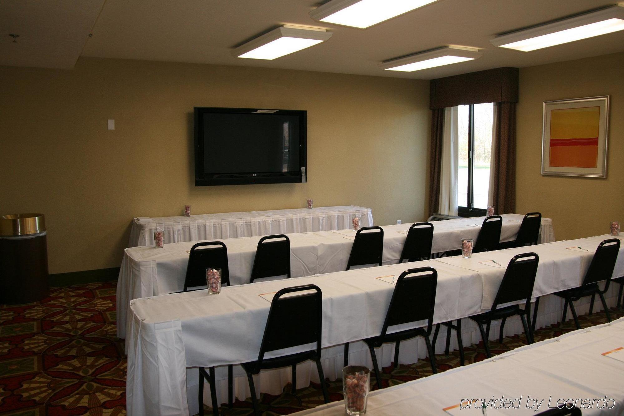 Country Inn & Suites By Radisson, Canton Near Hall Of Fame North Canton Konforlar fotoğraf